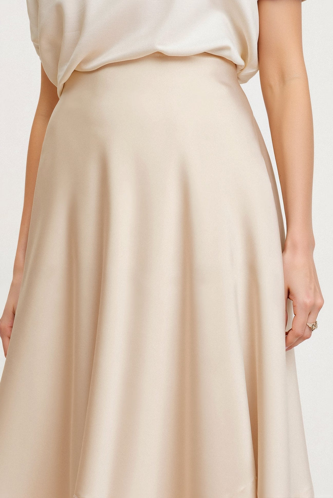 Ella | Women’s High Waist Maxi Skirt Silhouette