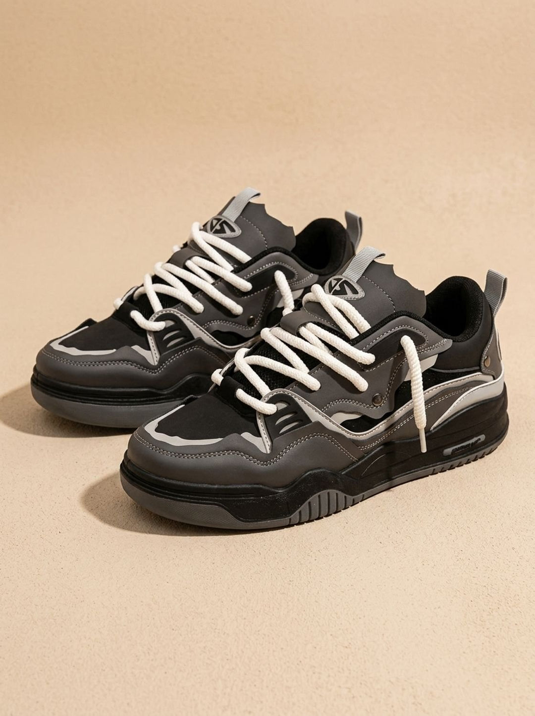 Men's Chunky Low-Top Lace-Up Fashion Sneakers - Black