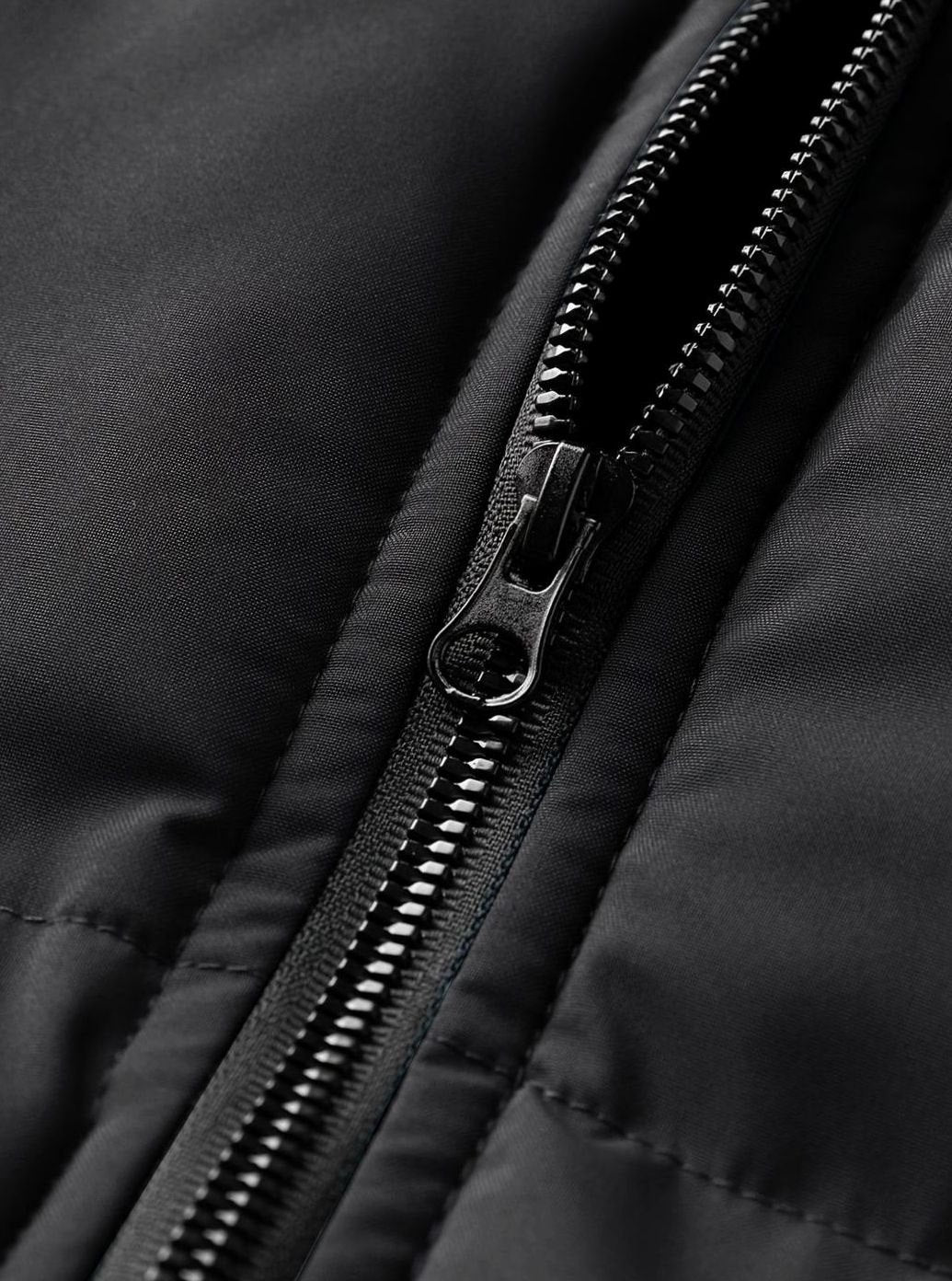 Men's Quilted Hooded Winter Jacket Insulated Full-Zip Puffer Coat