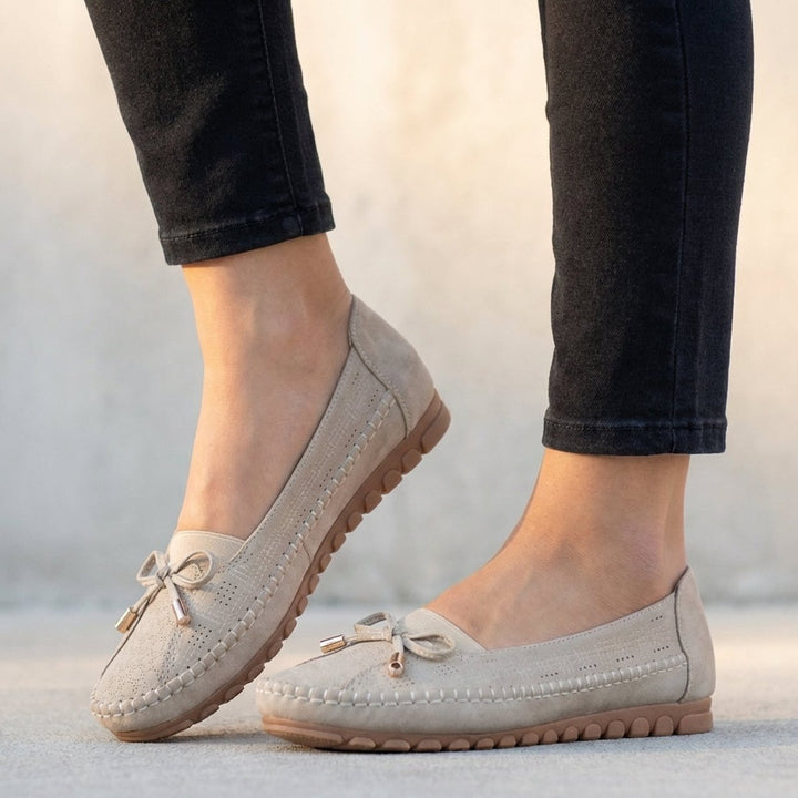 Orthopedic Loafers Women Perforated Bow Slip-On Comfort - Off White