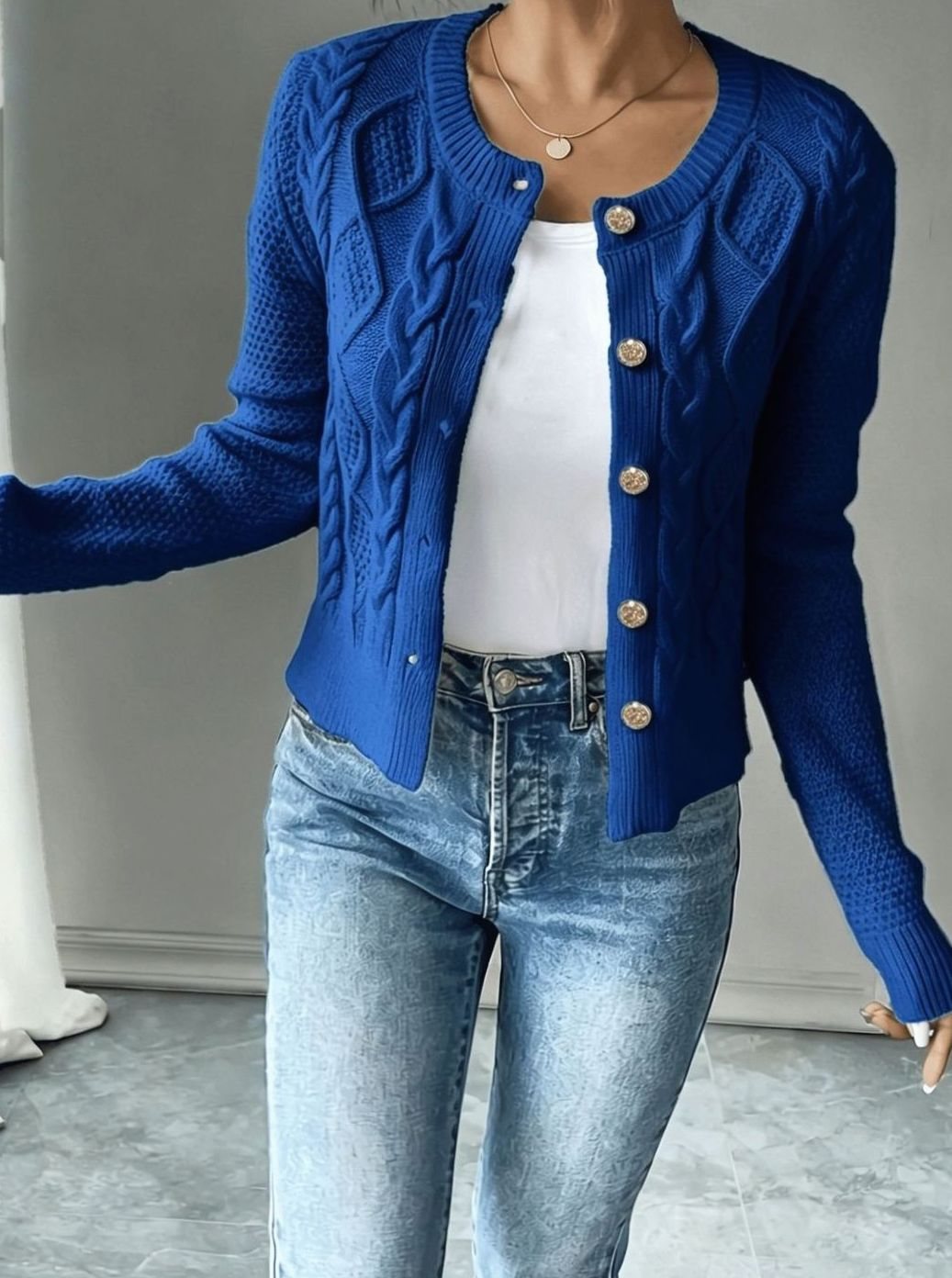 Women's Cable-Knit Gold-Button Cropped Cardigan