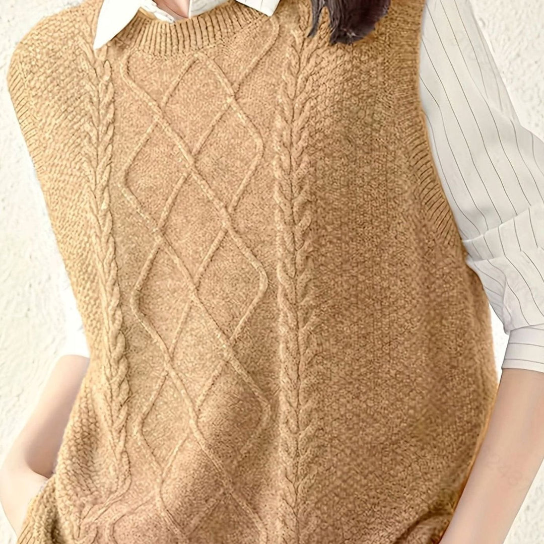 Women's Cable-Knit Sleeveless Pullover Sweater Vest - Camel