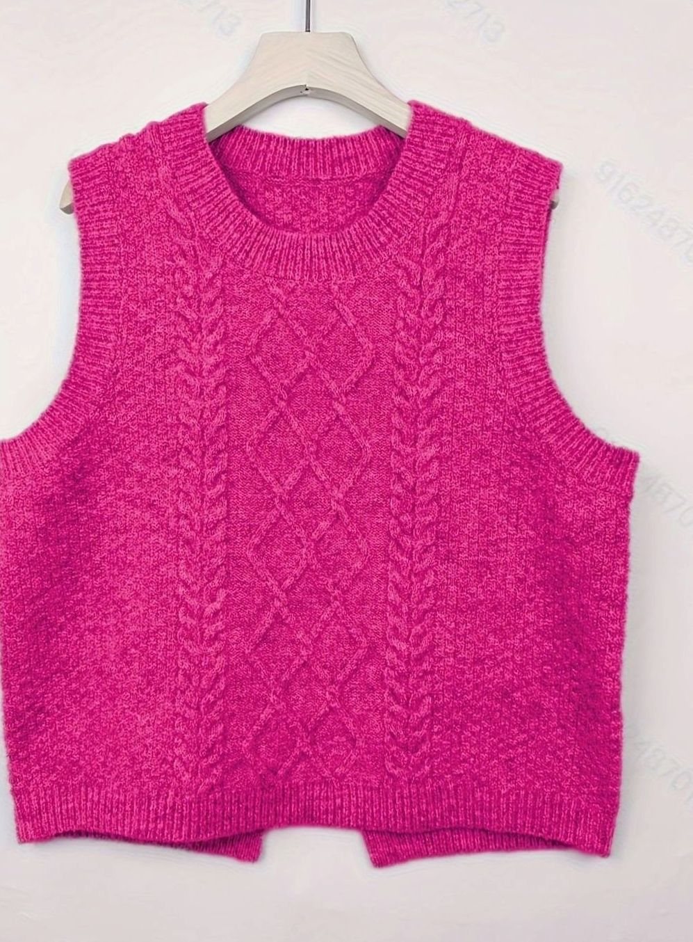 Women's Cable-Knit Sleeveless Pullover Sweater Vest
