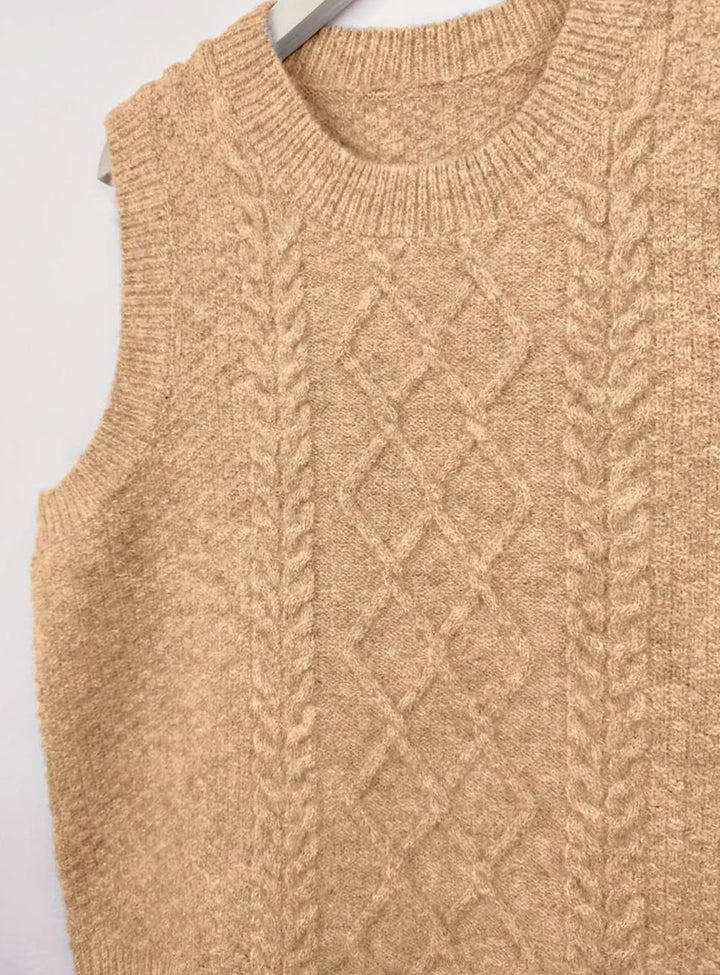 Women's Cable-Knit Sleeveless Pullover Sweater Vest
