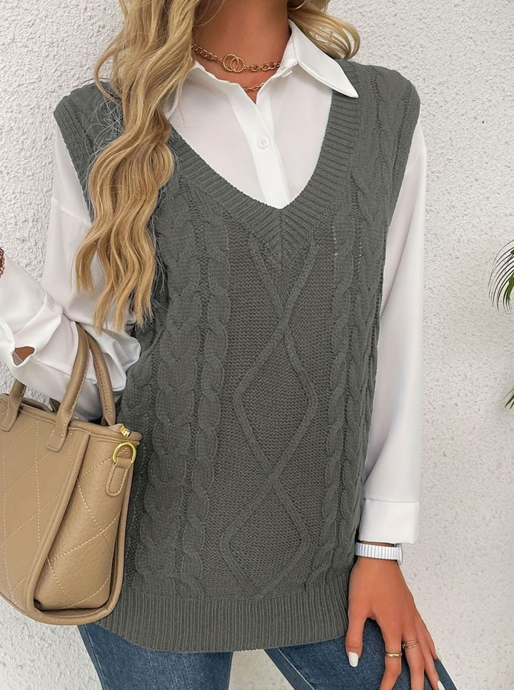 Women's Cable-Knit V-Neck Relaxed-Fit Sweater Vest