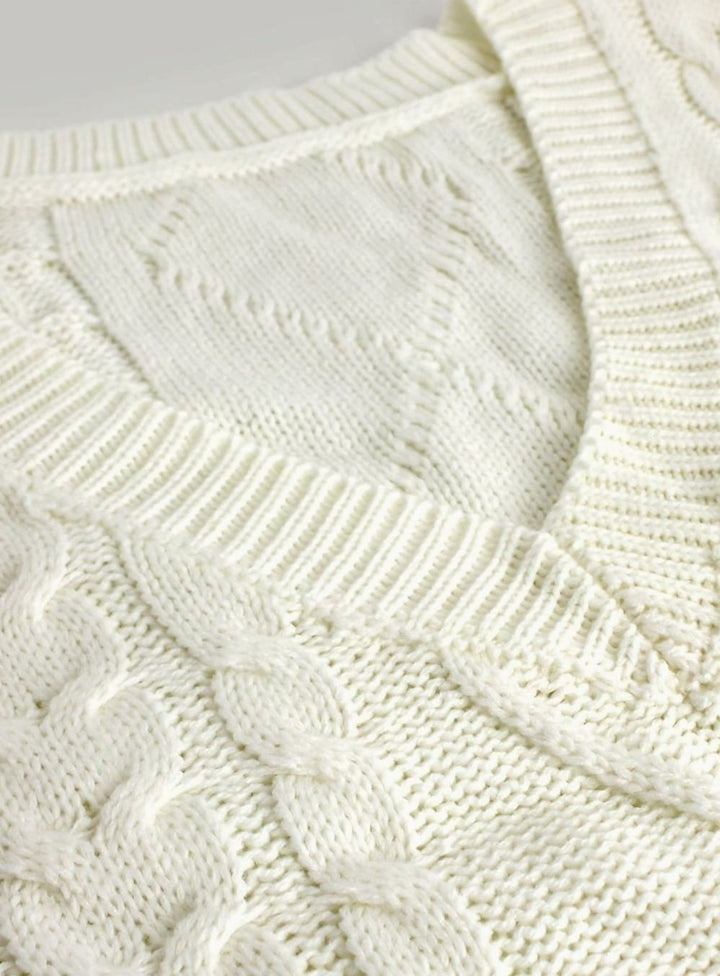 Women's Cable-Knit V-Neck Relaxed-Fit Sweater Vest