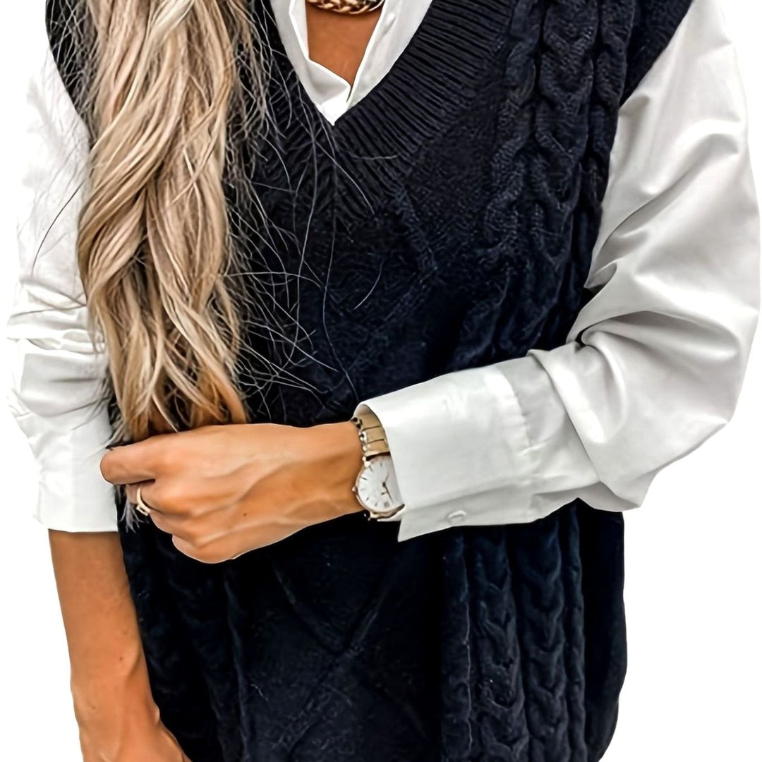 Women's Cable-Knit V-Neck Relaxed-Fit Sweater Vest - Black