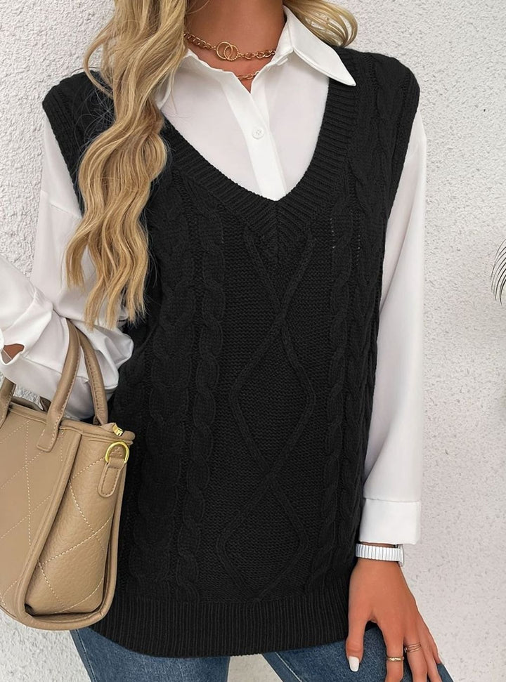 Women's Cable-Knit V-Neck Relaxed-Fit Sweater Vest