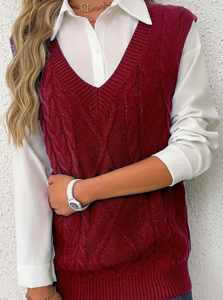 Women's Cable-Knit V-Neck Relaxed-Fit Sweater Vest