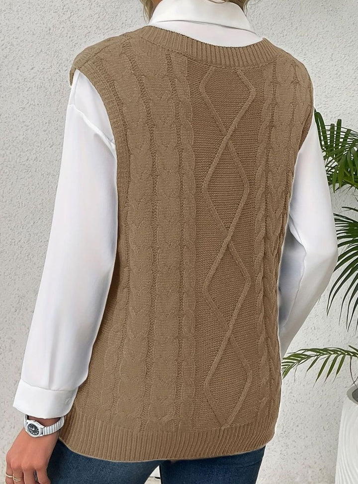 Women's Cable-Knit V-Neck Relaxed-Fit Sweater Vest
