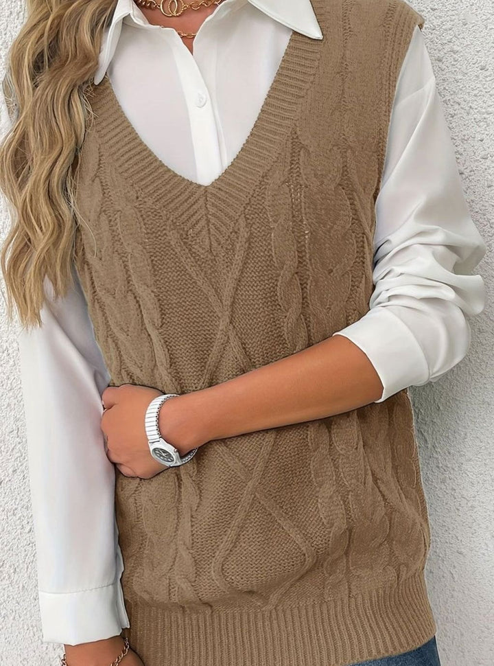 Women's Cable-Knit V-Neck Relaxed-Fit Sweater Vest