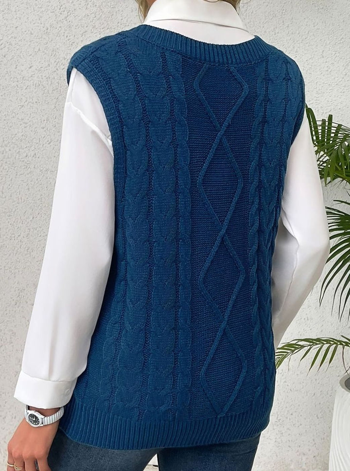 Women's Cable-Knit V-Neck Relaxed-Fit Sweater Vest