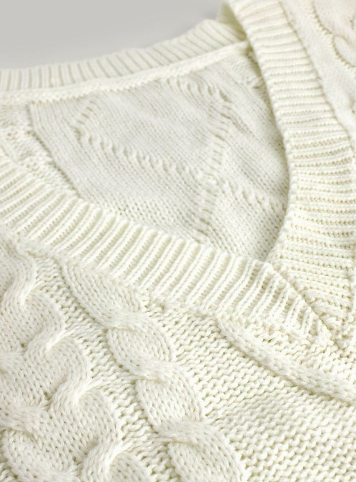 Women's Cable-Knit V-Neck Relaxed-Fit Sweater Vest