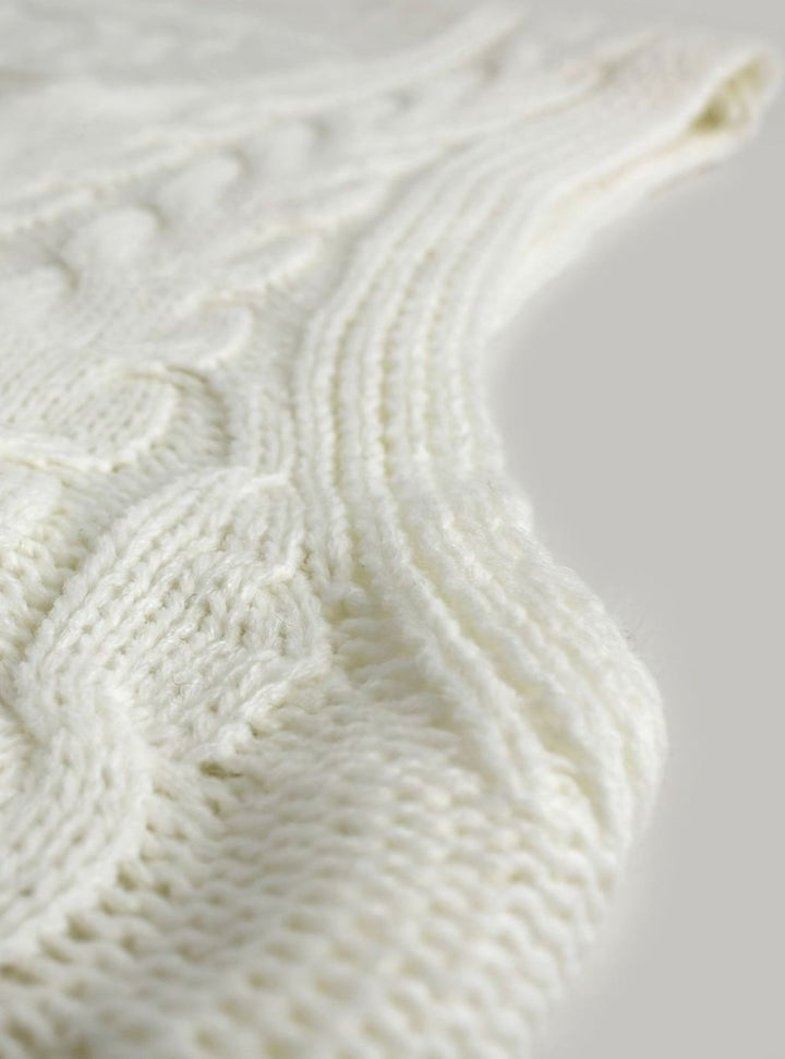 Women's Cable-Knit V-Neck Relaxed-Fit Sweater Vest