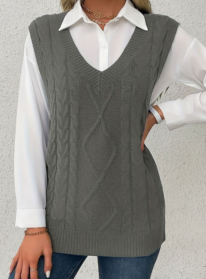 Women's Cable-Knit V-Neck Relaxed-Fit Sweater Vest