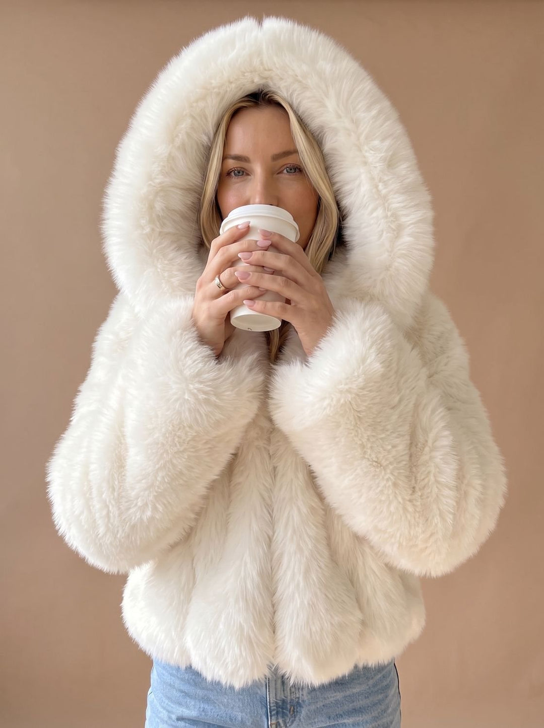 Women's Casual Faux Fur Hooded Short Coat - White