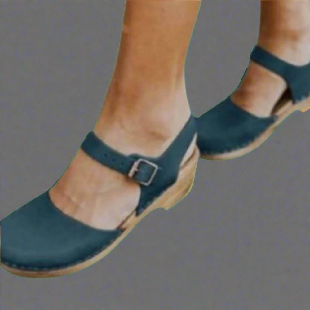 Women's Comfortable Sandals Closed-Toe Ankle-Strap Platform Clogs - Blue