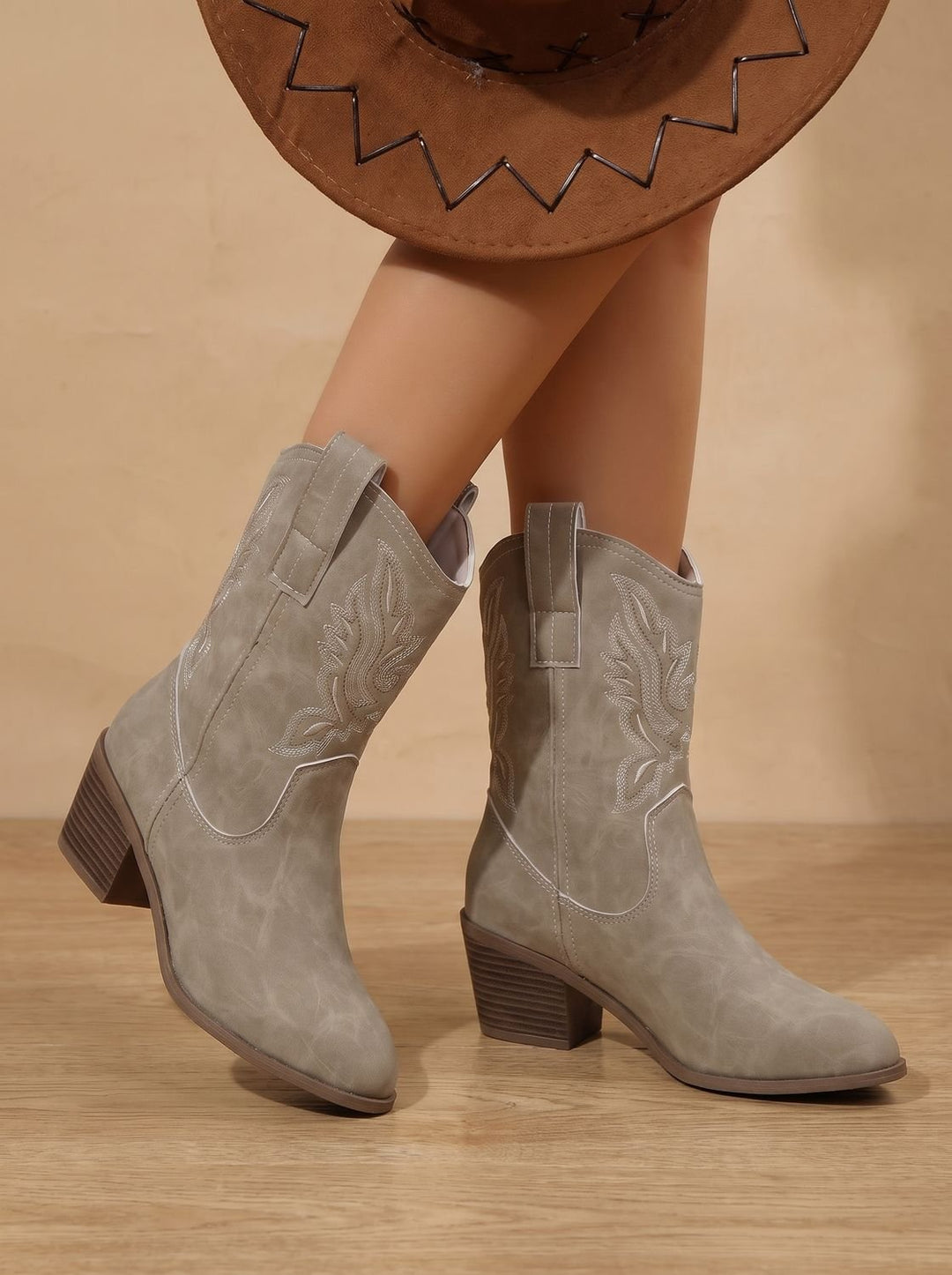 Women's Embroidered Block Heel Mid-Calf Western Cowboy Boots