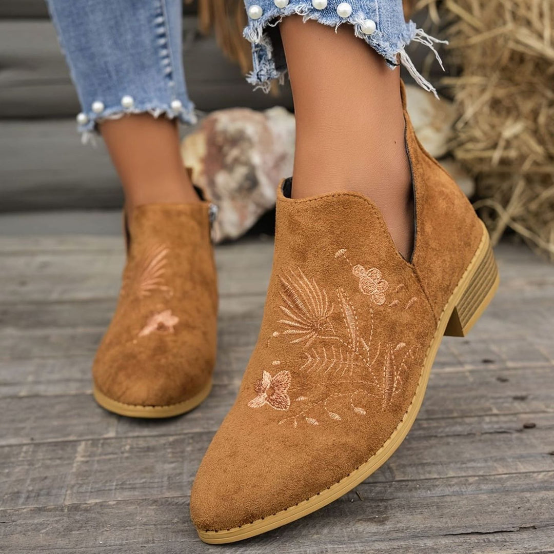 Women's Embroidered Low-Heel Pointed-Toe Ankle Boots - Brown