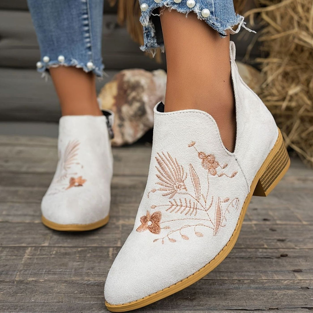 Women's Embroidered Low-Heel Pointed-Toe Ankle Boots - White