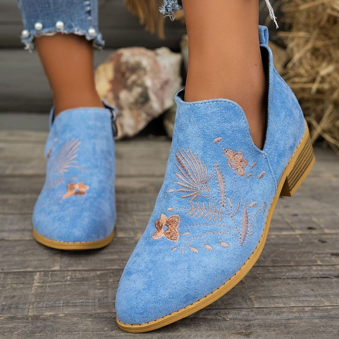 Women's Embroidered Low-Heel Pointed-Toe Ankle Boots - Sky Blue