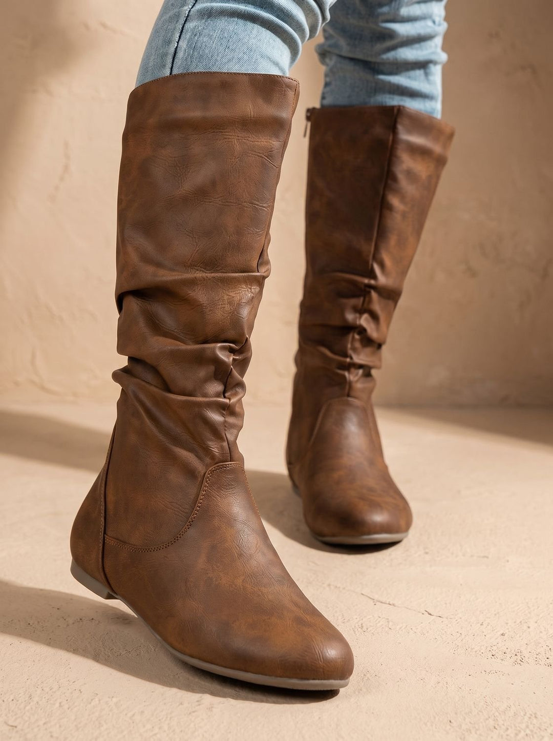Women's Flat Knee High Boots Round-Toe Side-Zip Gathered Shaft, Brown