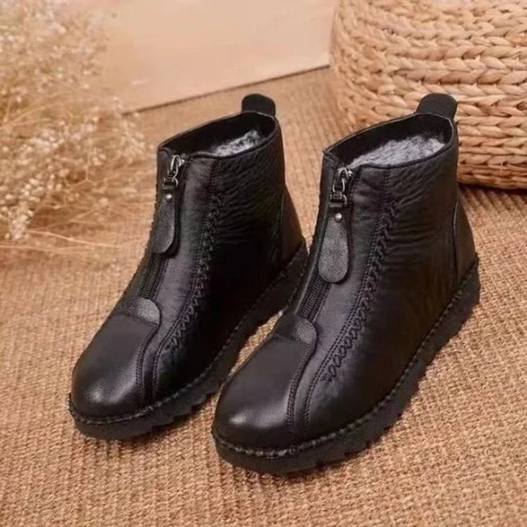 Women's Fleece-Lined Non-Slip Leather Zipper Ankle Boots - Black