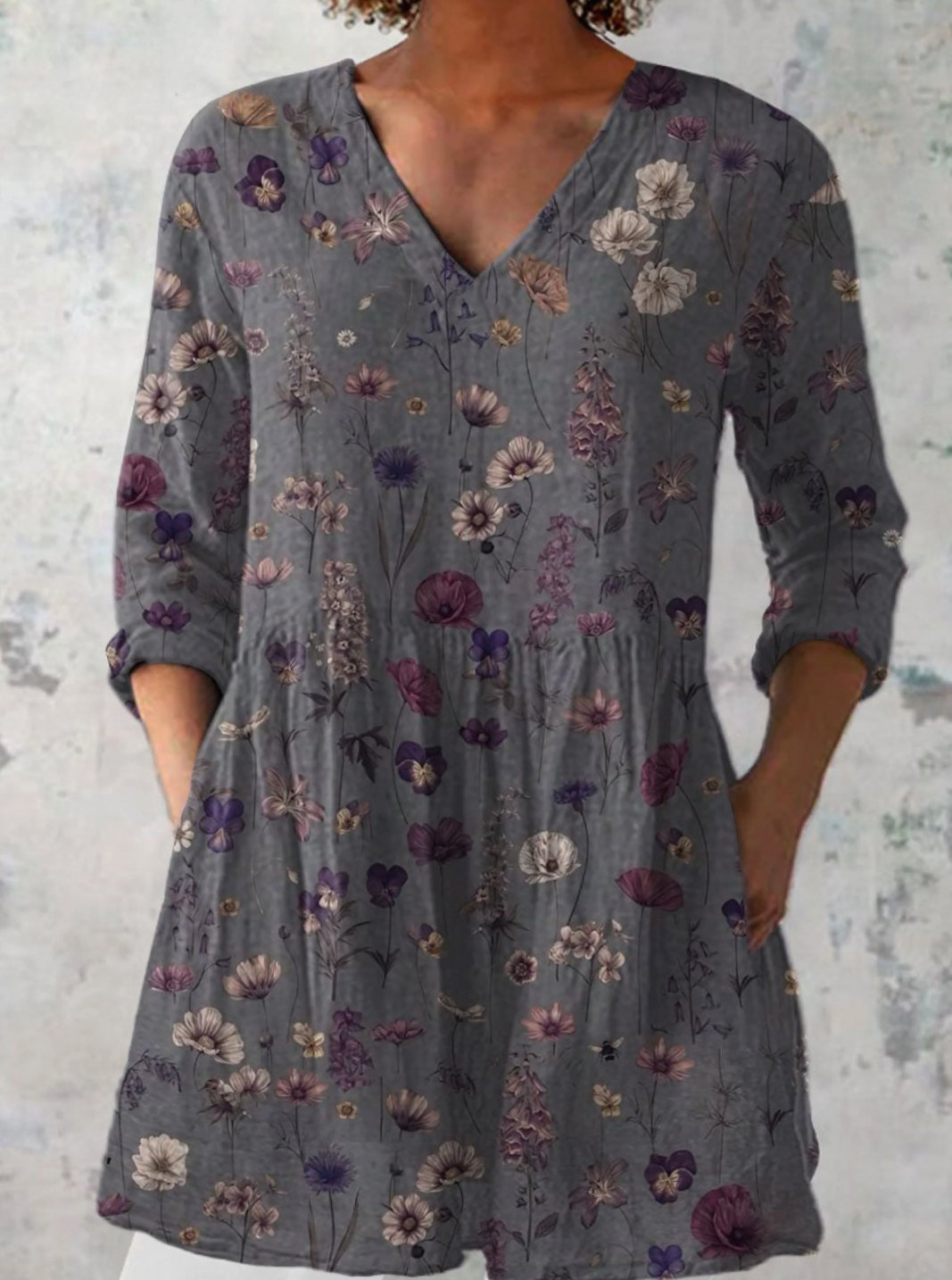 Women's Floral V-Neck Long-Sleeve Tunic Blouse - Gray