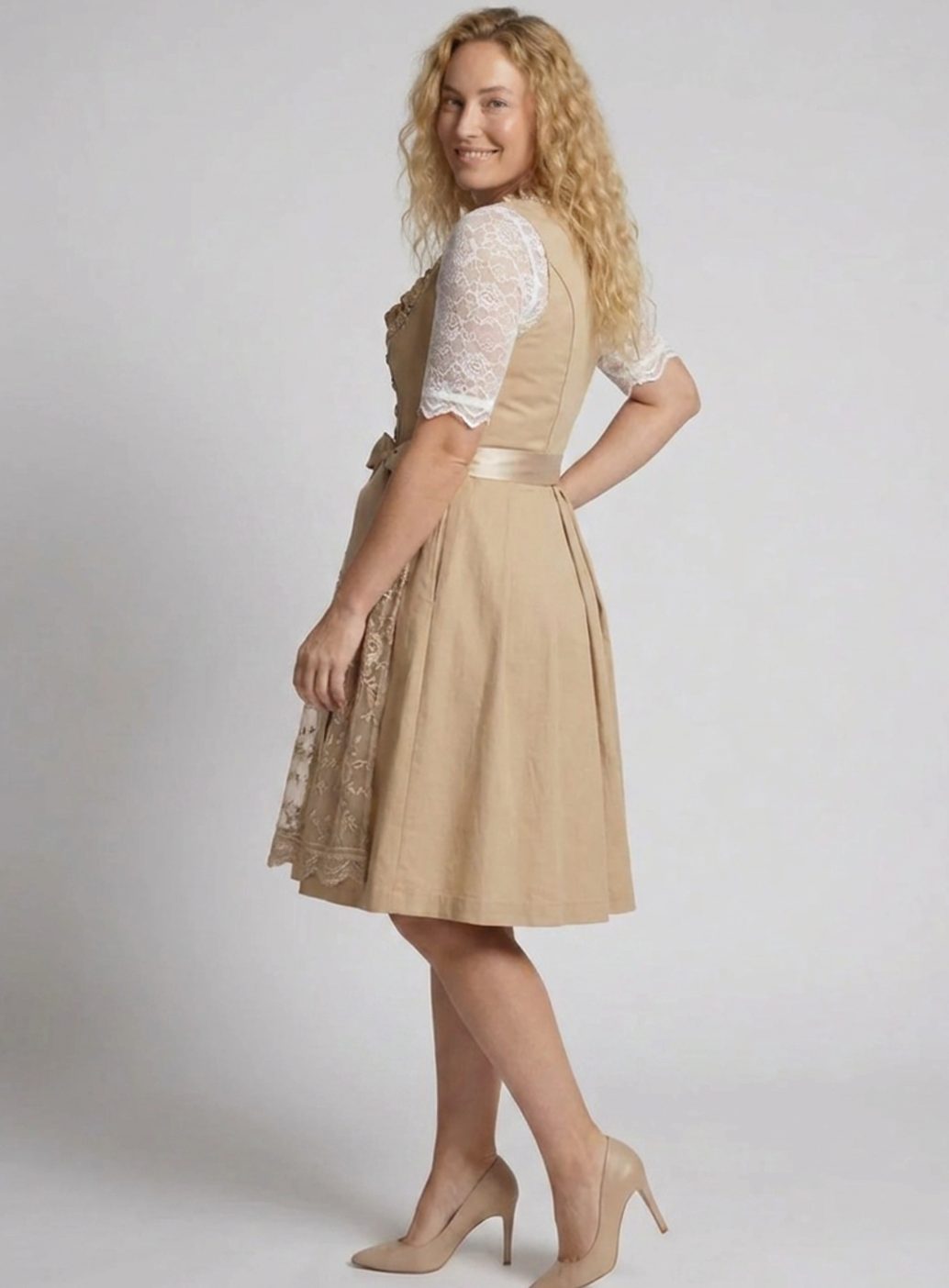 Women's Lace-Up Lace-Blouse Knee-Length Dirndl Dress