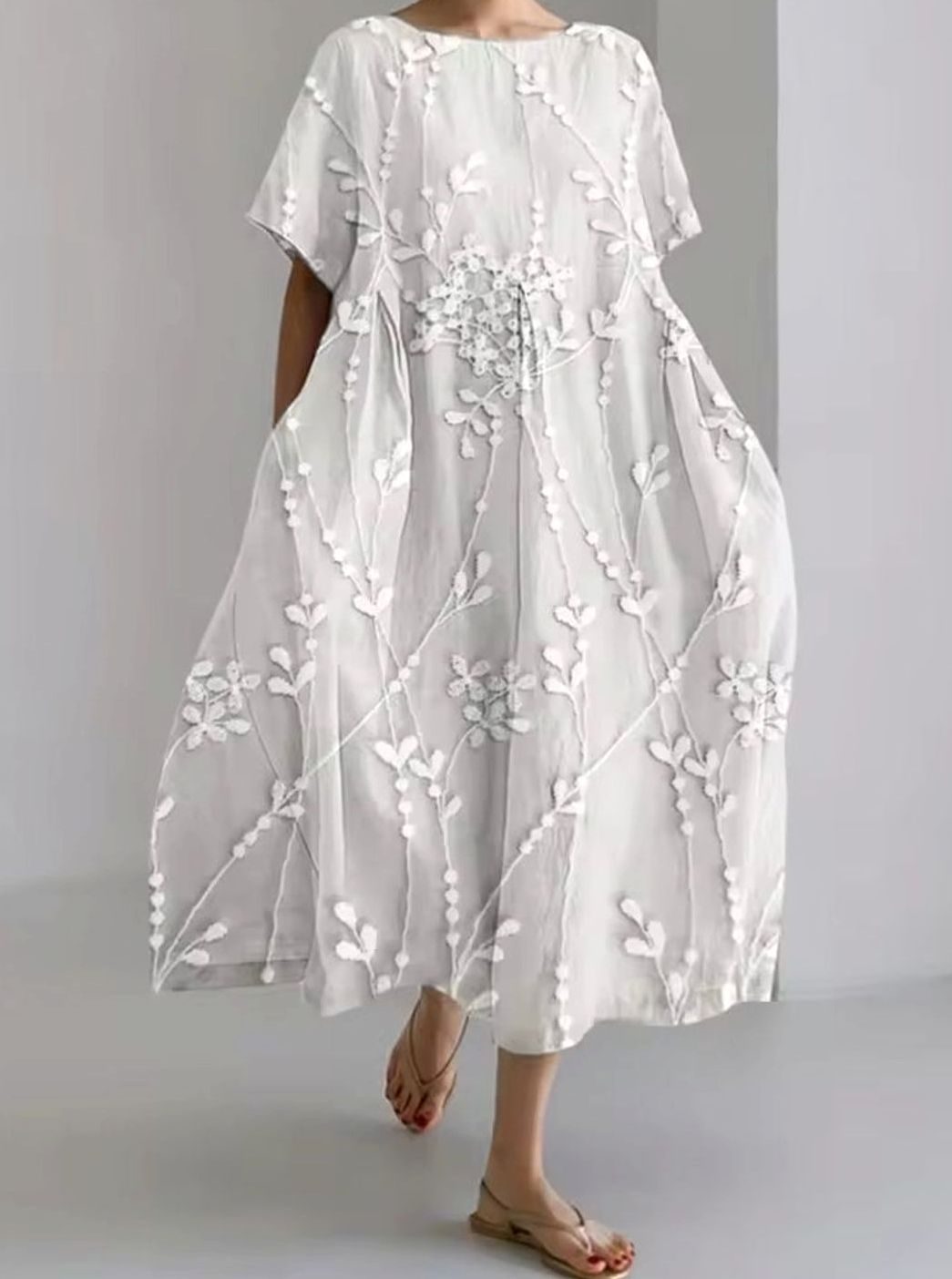 Women's Loose Floral Appliqué Round Neck Maxi Dress - Floral Gray