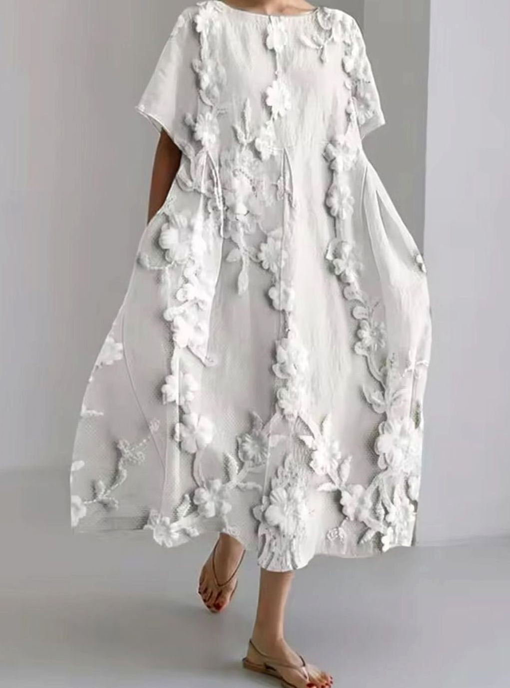 Women's Loose Floral Appliqué Round Neck Maxi Dress - Big Floral White