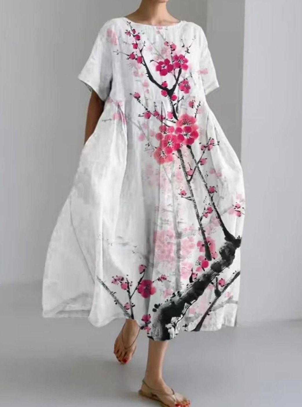 Women's Loose Floral Appliqué Round Neck Maxi Dress - White Pink