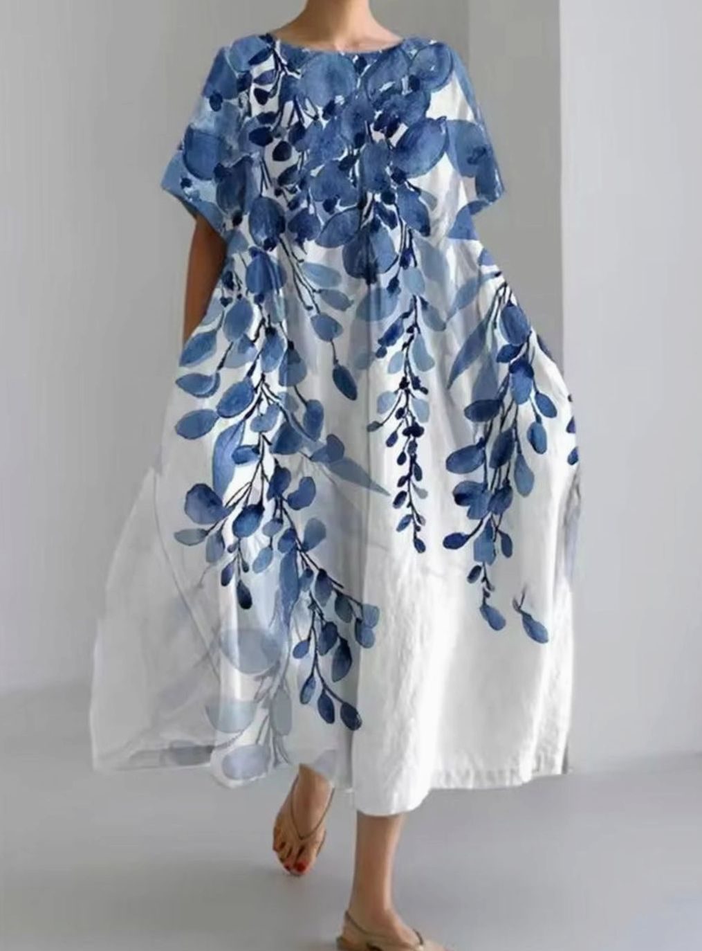 Women's Loose Floral Appliqué Round Neck Maxi Dress - Floral Blue