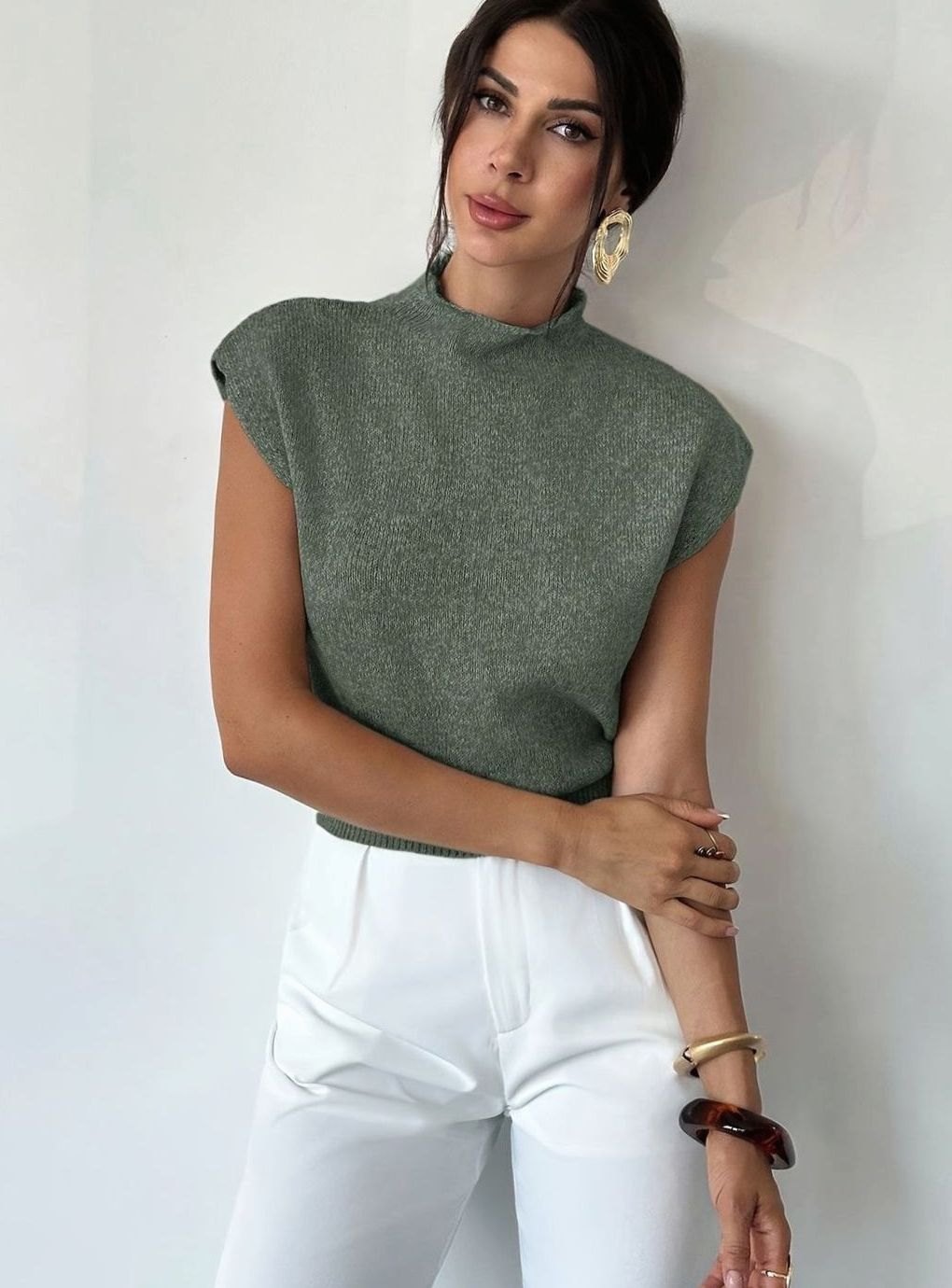 Women's Mock Neck Sleeveless Knit Sweater Vest