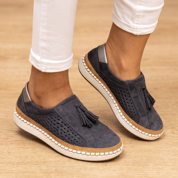 Women's Orthopedic Flats Slip-On Tassel Perforated Loafers - Black