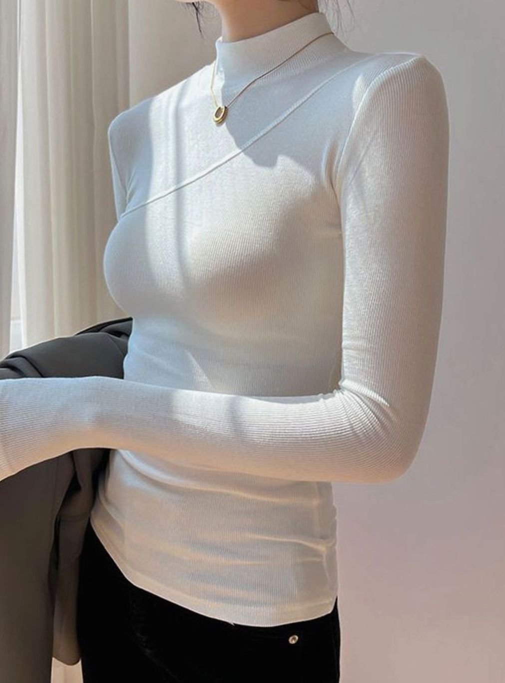 Women's Ribbed Mock Neck Long Sleeve Fitted Turtleneck Sweater Top