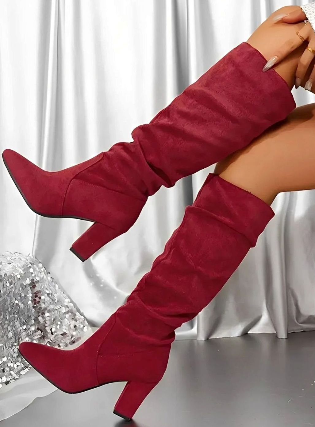 Women's Ruched Knee High Boots Block Heel Zip-Up - Bordeaux red