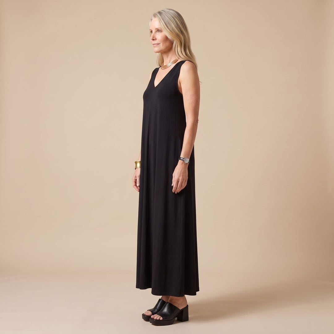 Women's Sleeveless V-Neck Flowy Maxi Dress