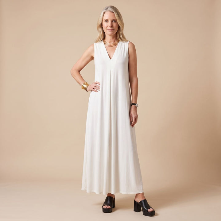 Women's Sleeveless V-Neck Flowy Maxi Dress - White