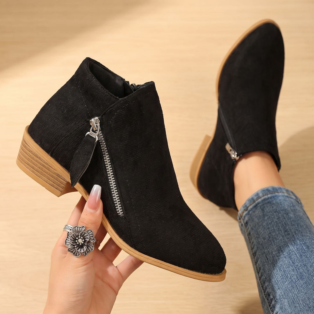 Women's Suede Side Zip Block Heel Ankle Booties - Black
