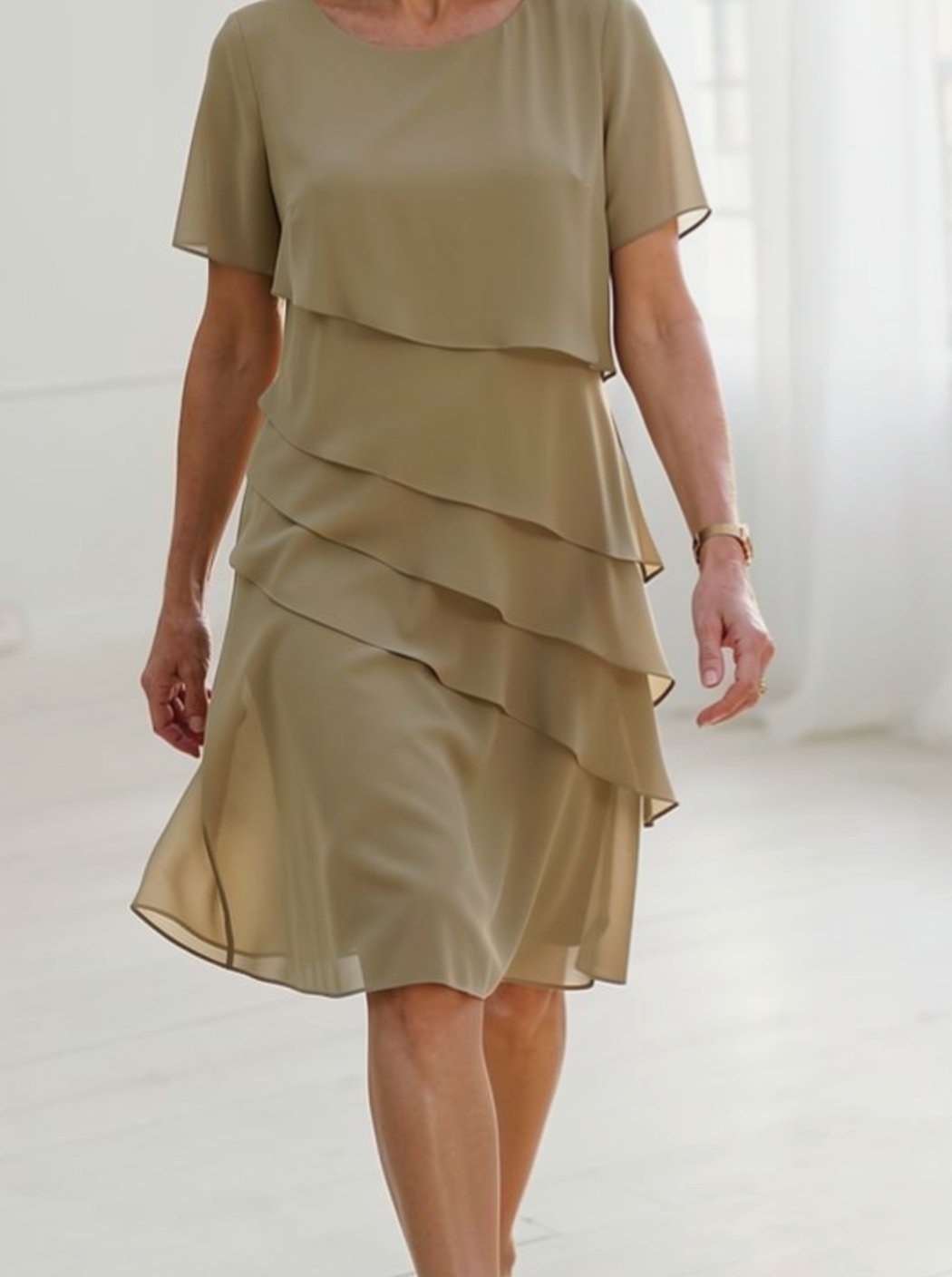 Women's Tiered Chiffon Round-Neck Short-Sleeve Midi Dress - Khaki