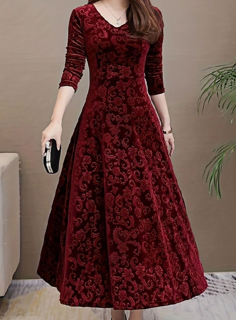 Women's Velvet A-Line V-Neck Long-Sleeve Midi Cocktail Dress