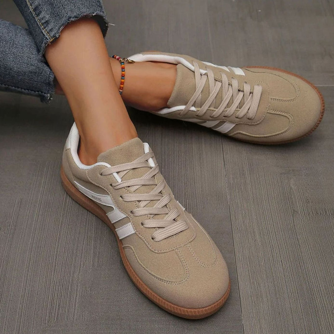 Women's Wide Toe Box Orthopedic Lace-Up Sneakers