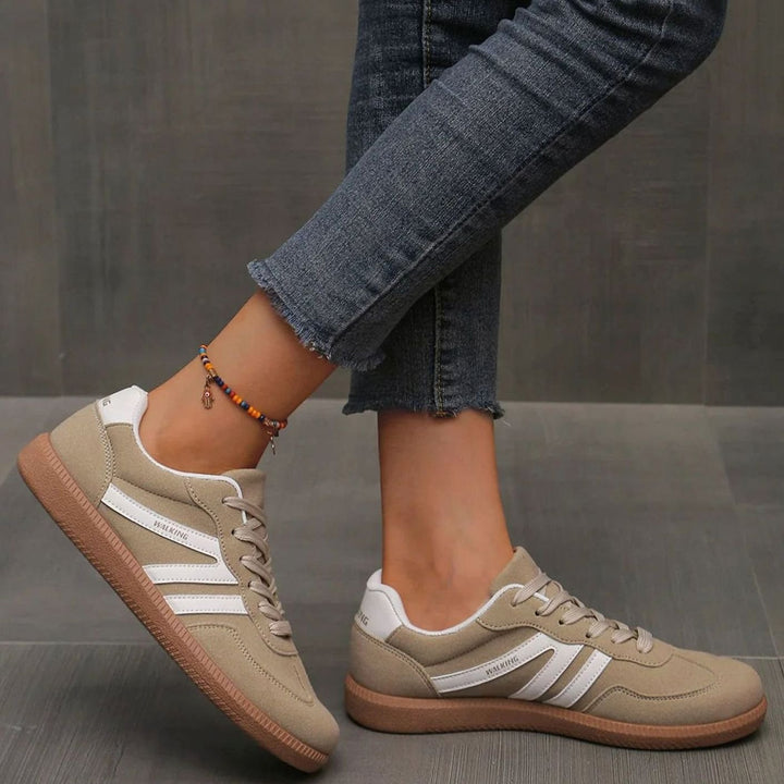 Women's Wide Toe Box Orthopedic Lace-Up Sneakers