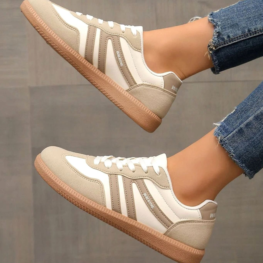 Women's Wide Toe Box Orthopedic Lace-Up Sneakers