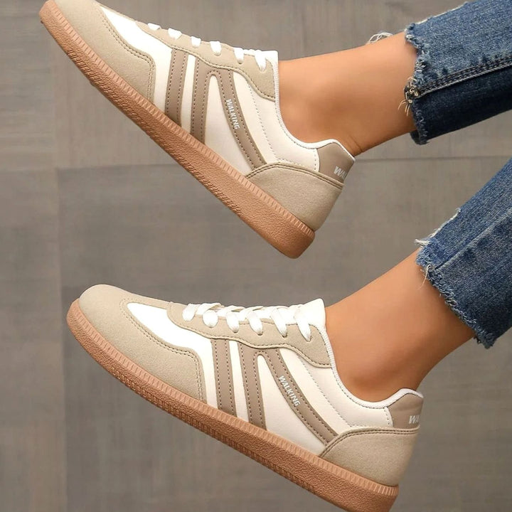 Women's Wide Toe Box Orthopedic Lace-Up Sneakers