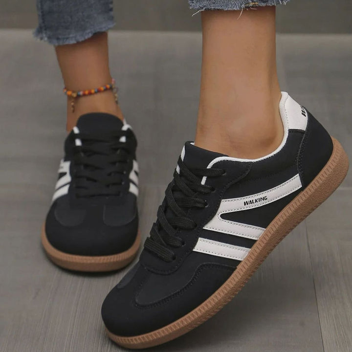 Women's Wide Toe Box Orthopedic Lace-Up Sneakers