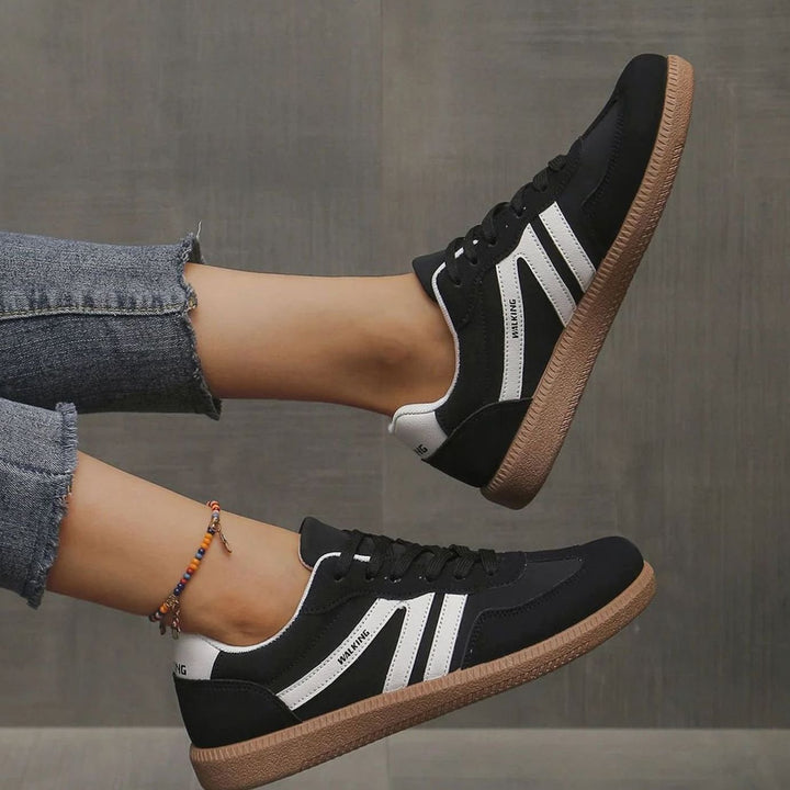 Women's Wide Toe Box Orthopedic Lace-Up Sneakers