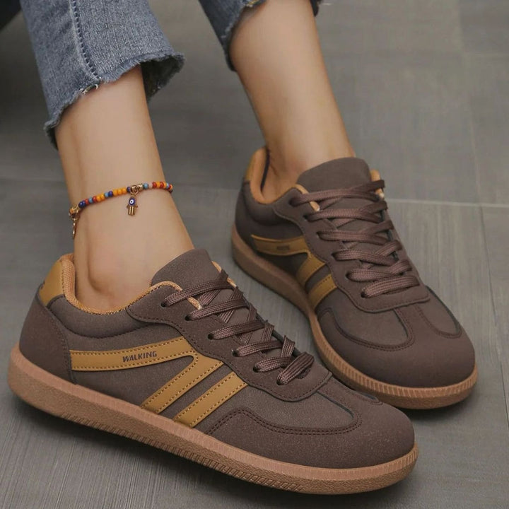 Women's Wide Toe Box Orthopedic Lace-Up Sneakers